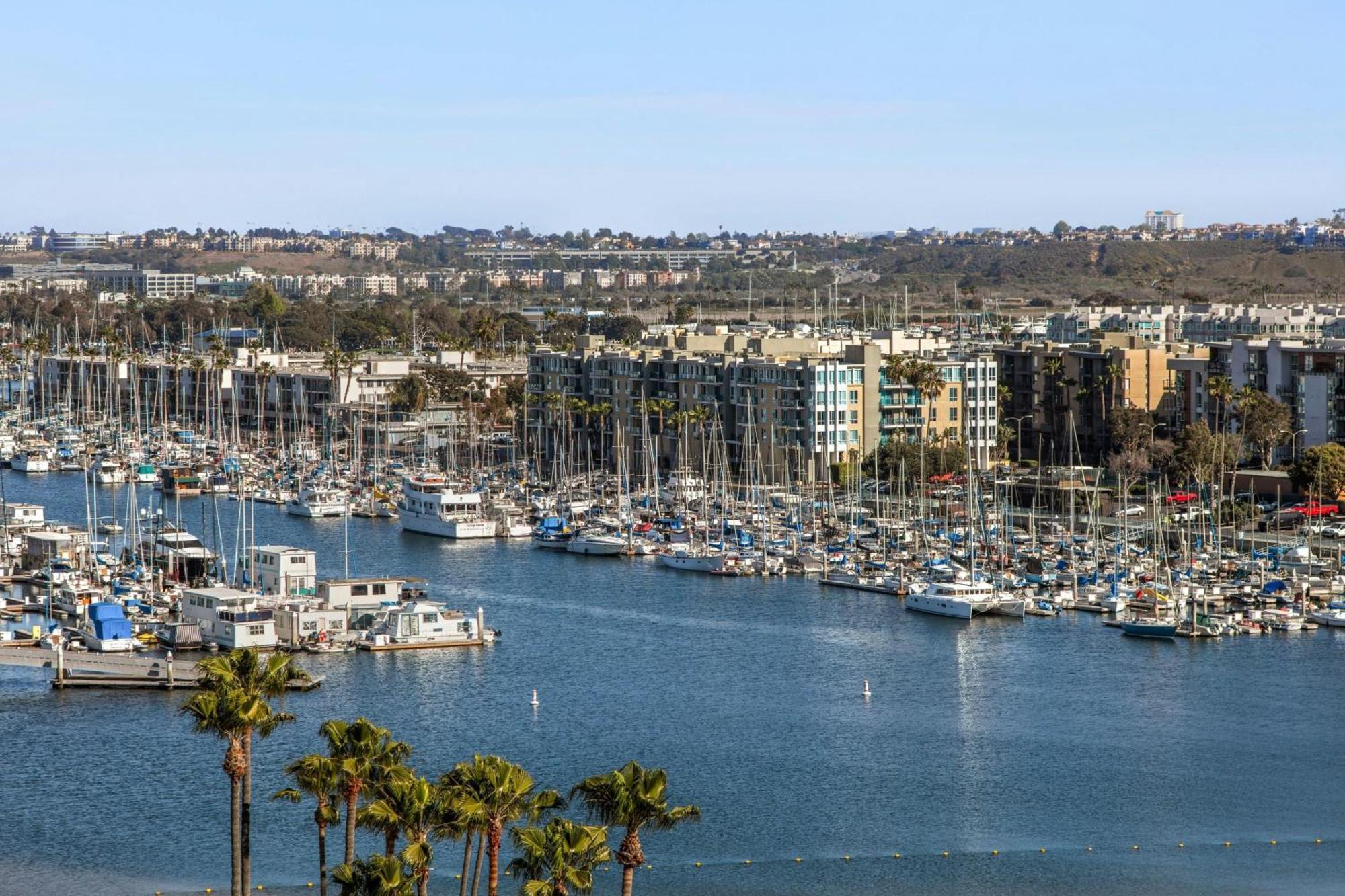 Marina Del Rey Marriott Hotel Лос Анджелис Екстериор снимка
